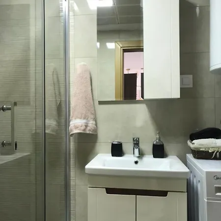 Center Serviced Скоп'є