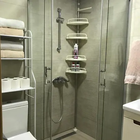 Center Serviced Апартаменти *